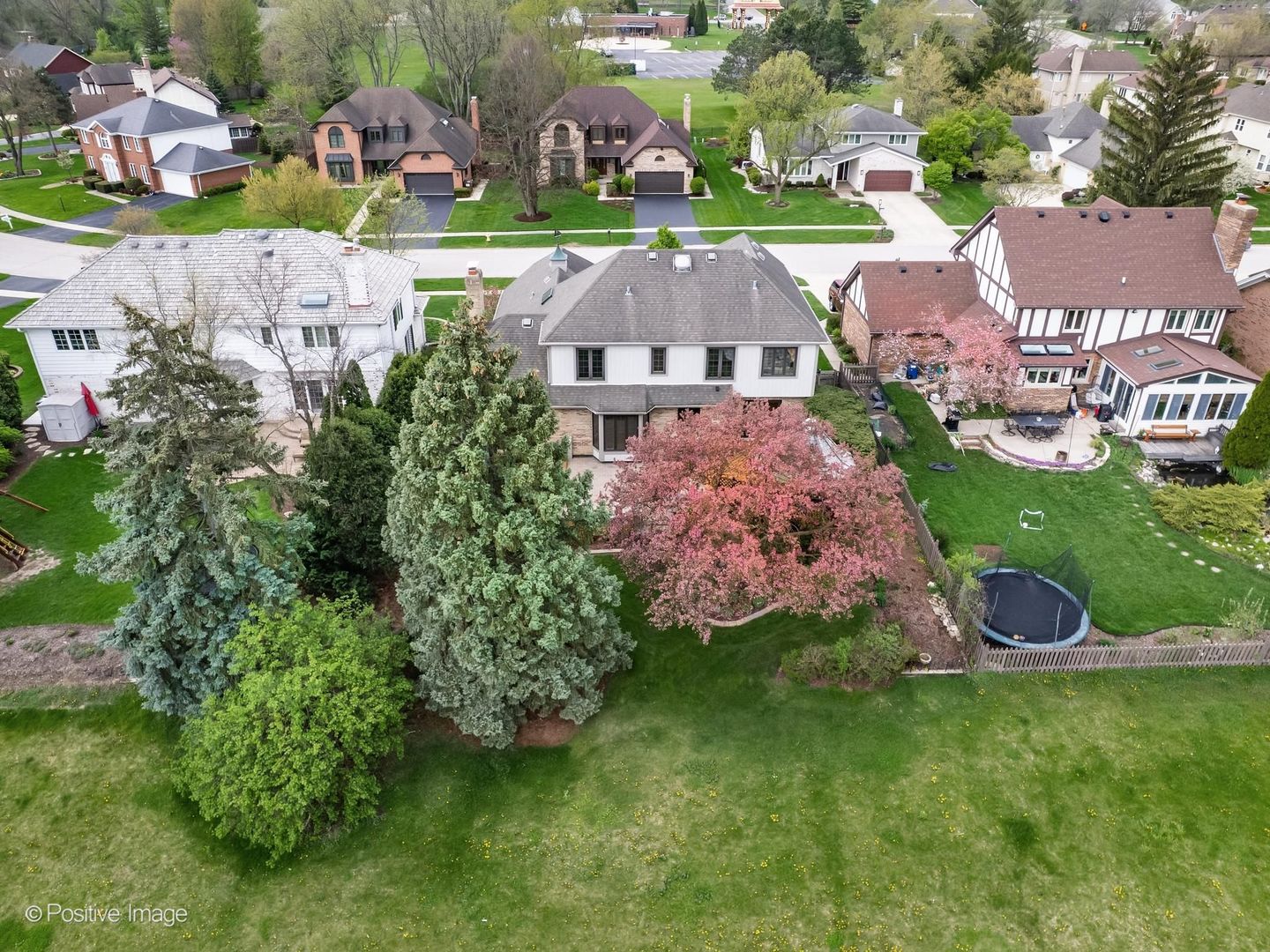 2S517 Danbury Drive, Glen Ellyn, IL 60137