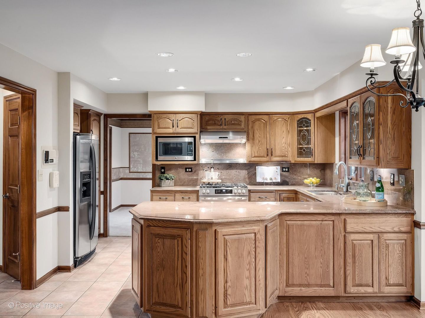 2S517 Danbury Drive, Glen Ellyn, IL 60137