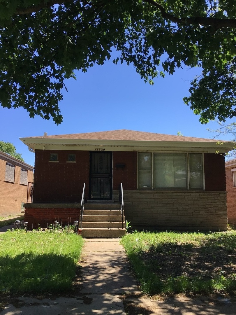 12529 S EDBROOKE Avenue, Chicago, IL 60628