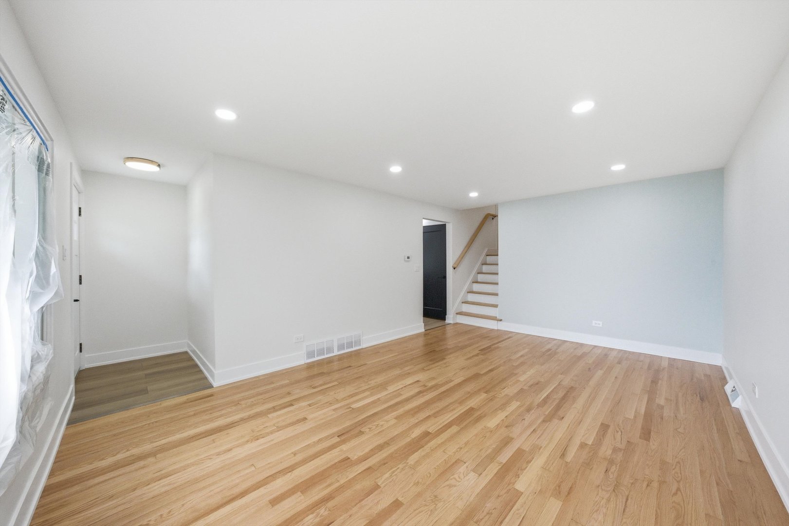 13947 S Saginaw Avenue, Burnham, IL 60633