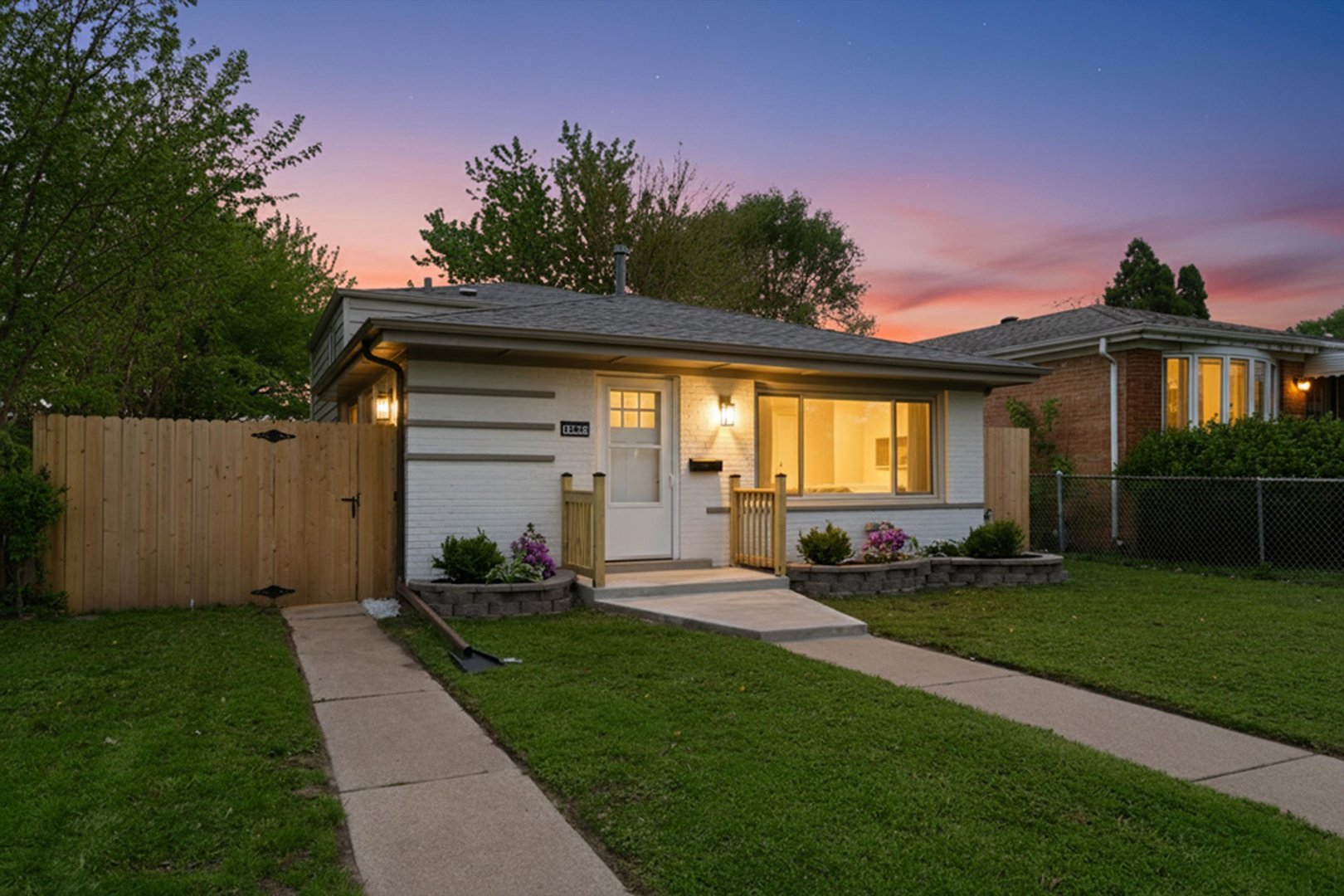 13947 S Saginaw Avenue, Burnham, IL 60633