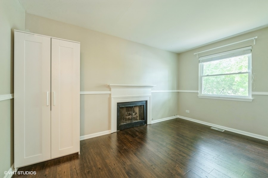 1010 Wesley Lane, Algonquin, IL 60102