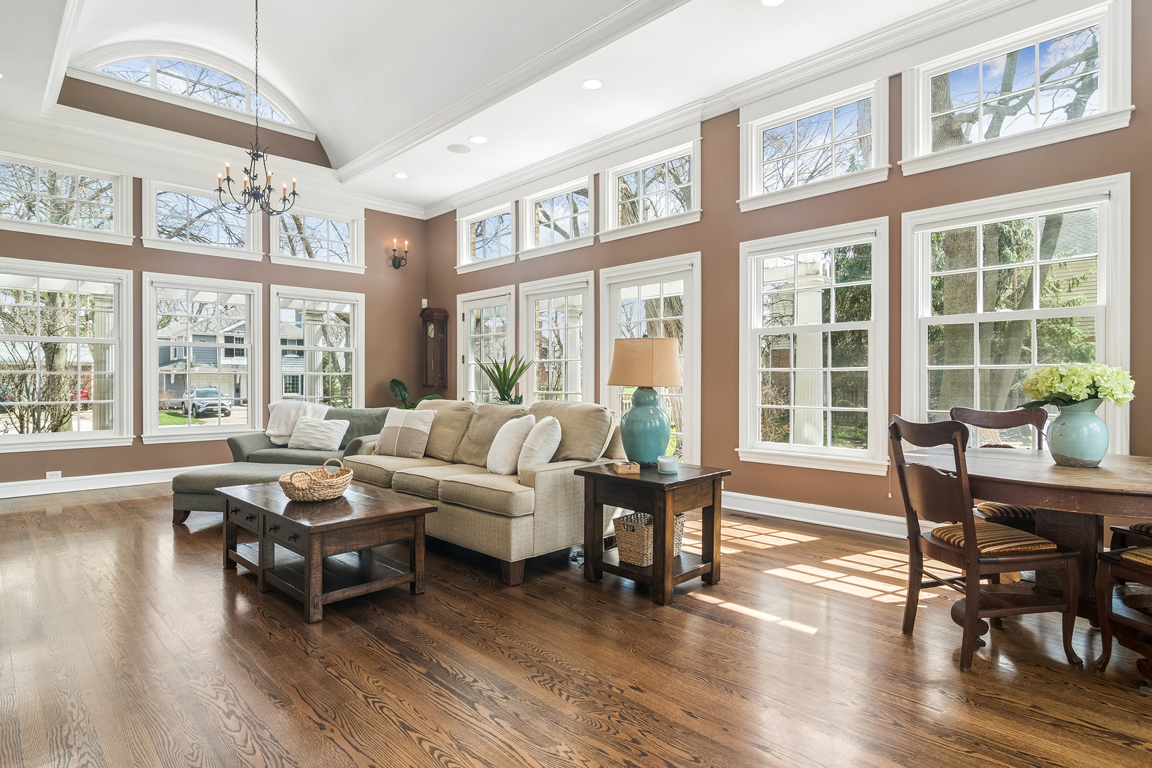 630 S Beverly Lane, Arlington Heights, IL 60005