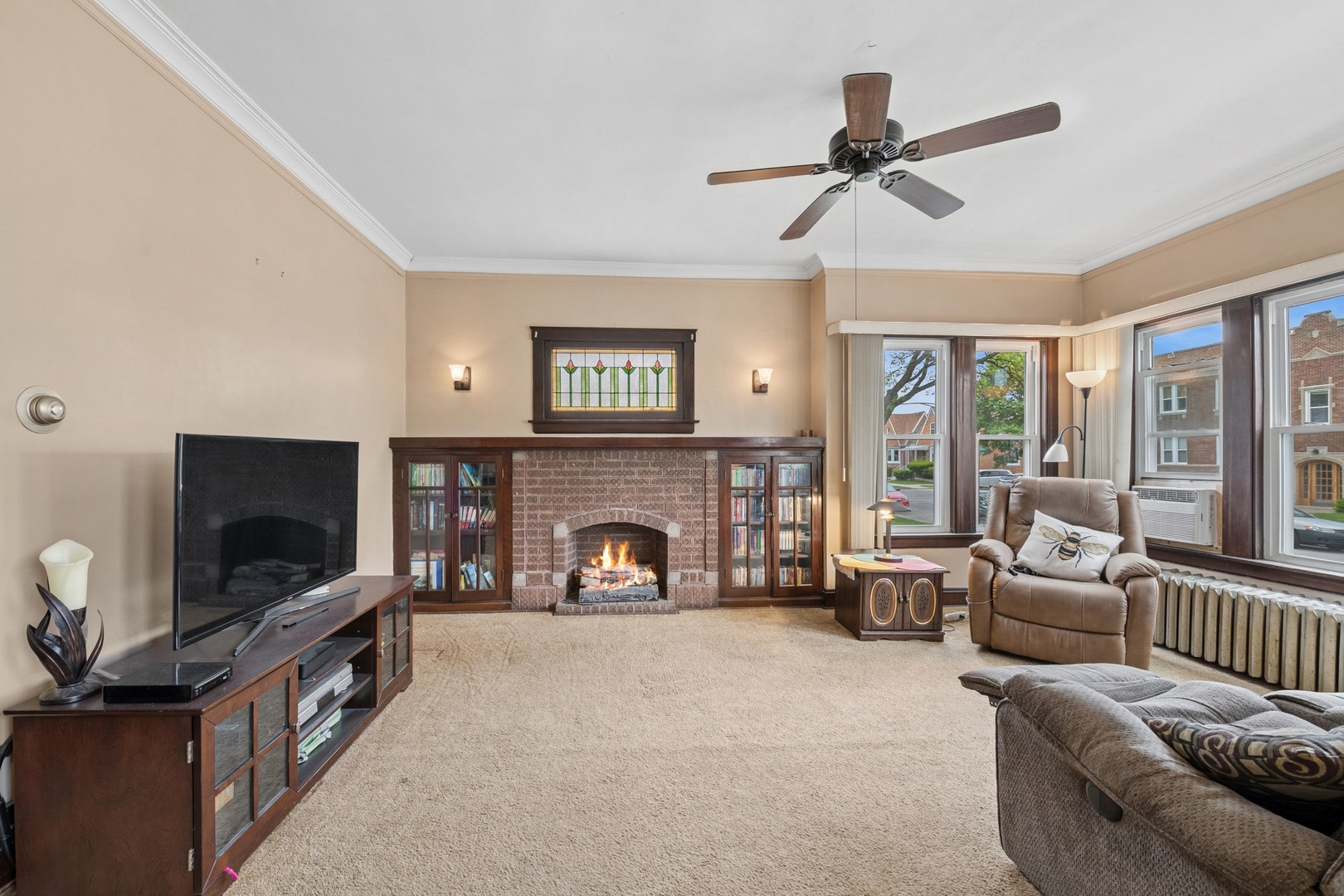 5849 W Eddy Street, Chicago, IL 60634