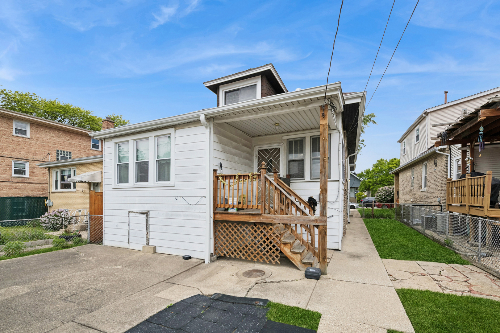 5849 W Eddy Street, Chicago, IL 60634