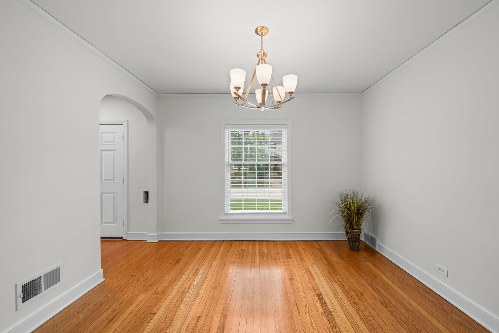 1014 S Chester Avenue, Park Ridge, IL 60068
