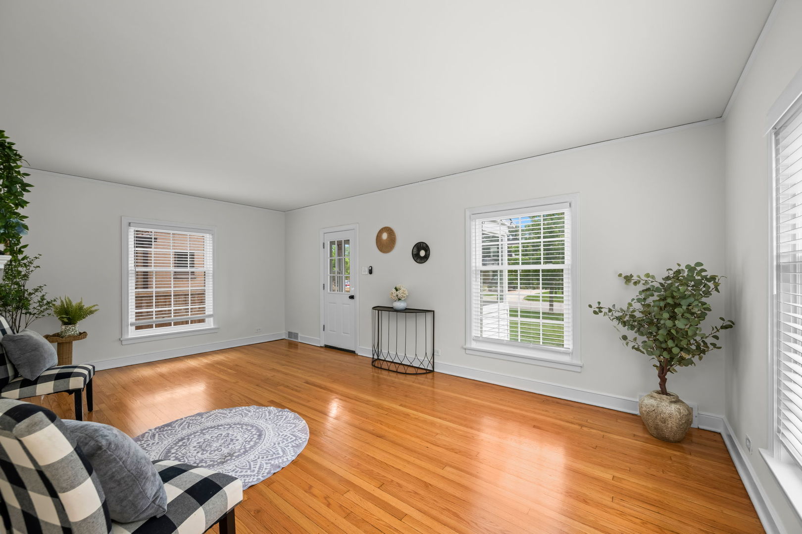 1014 S Chester Avenue, Park Ridge, IL 60068