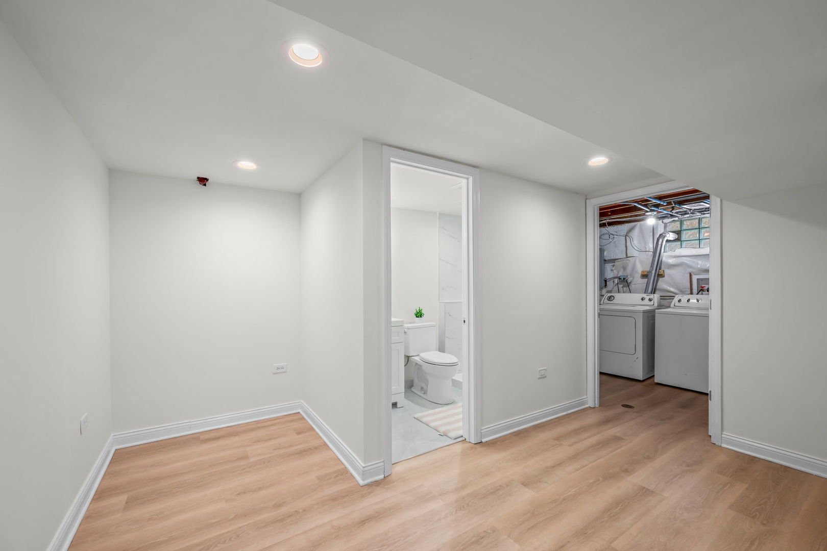 1014 S Chester Avenue, Park Ridge, IL 60068