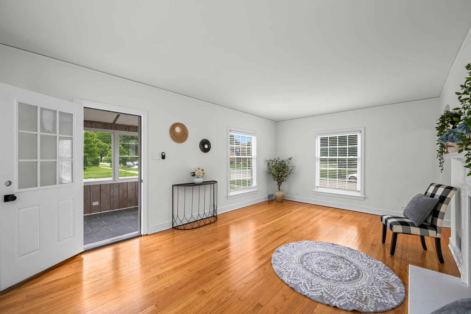 1014 S Chester Avenue, Park Ridge, IL 60068