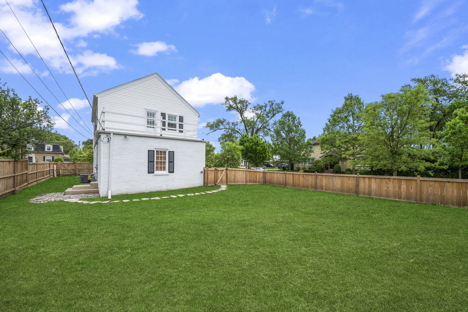 1014 S Chester Avenue, Park Ridge, IL 60068