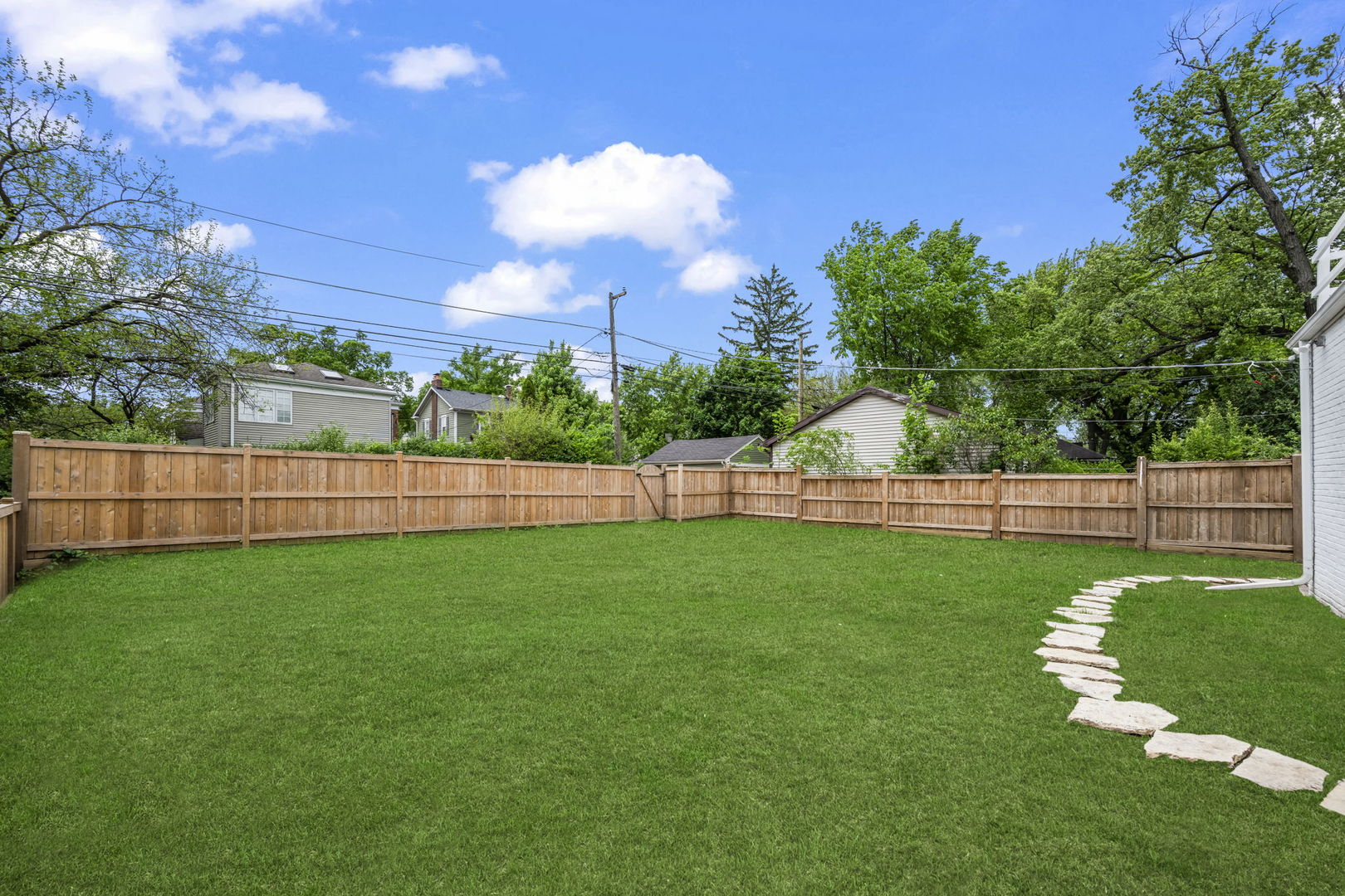1014 S Chester Avenue, Park Ridge, IL 60068