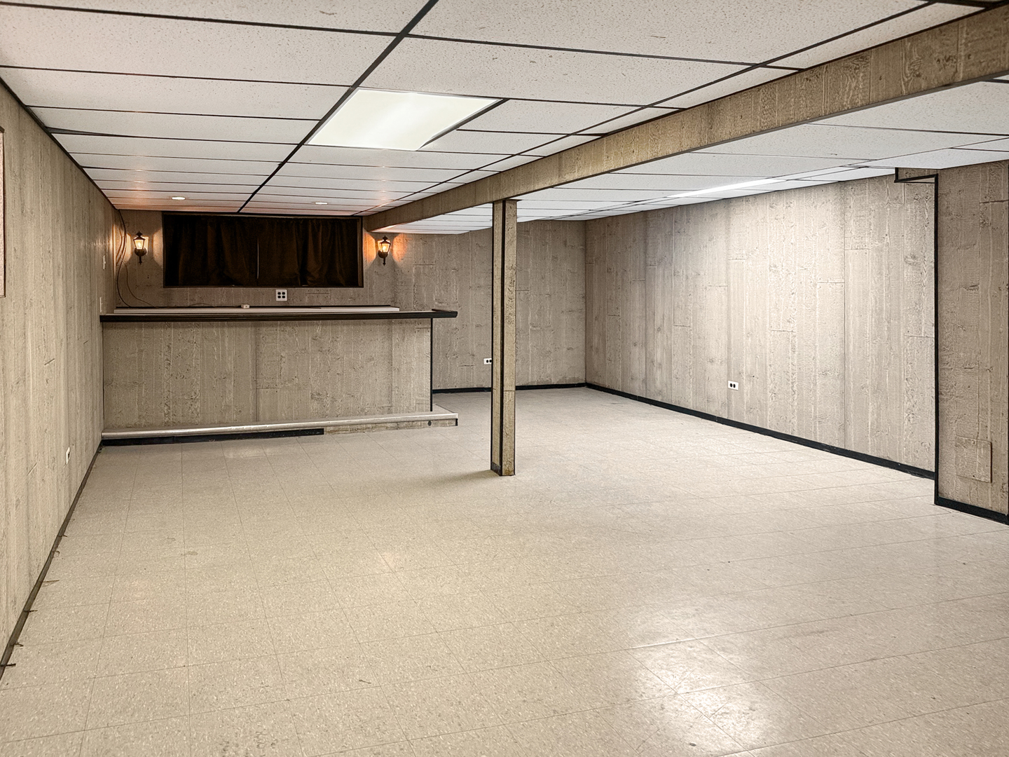 11142 S Sawyer Avenue, Chicago, IL 60655