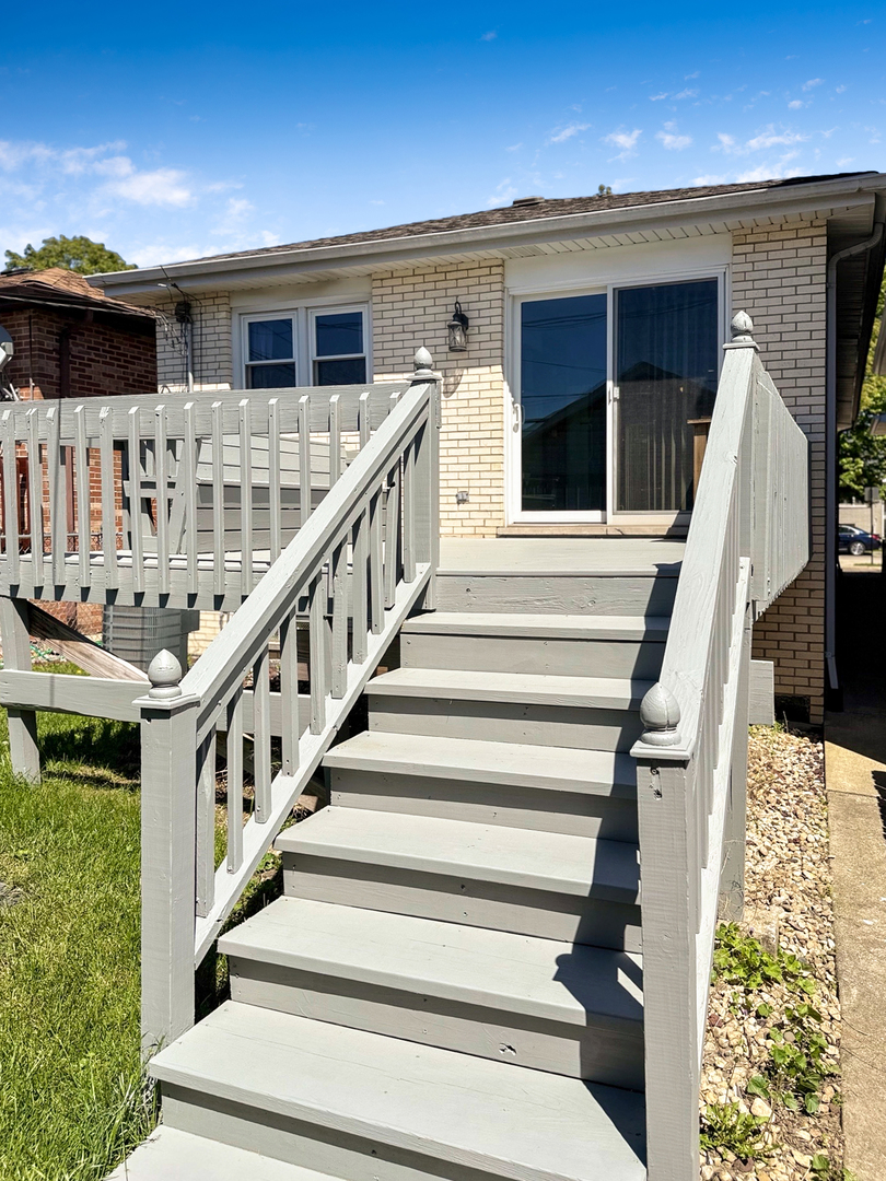 11142 S Sawyer Avenue, Chicago, IL 60655
