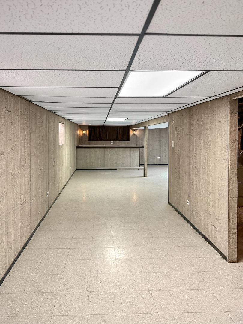 11142 S Sawyer Avenue, Chicago, IL 60655