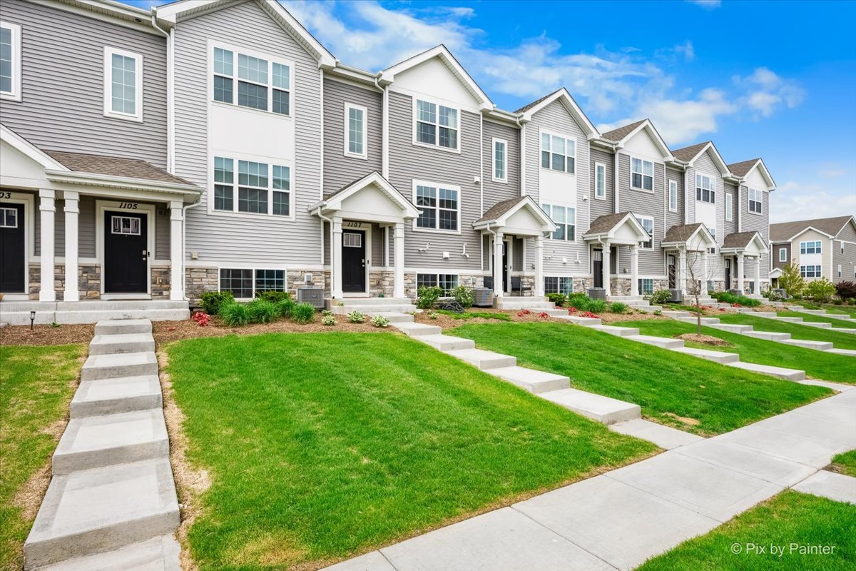 1107 Briar Glen Court, Hampshire, IL 60140