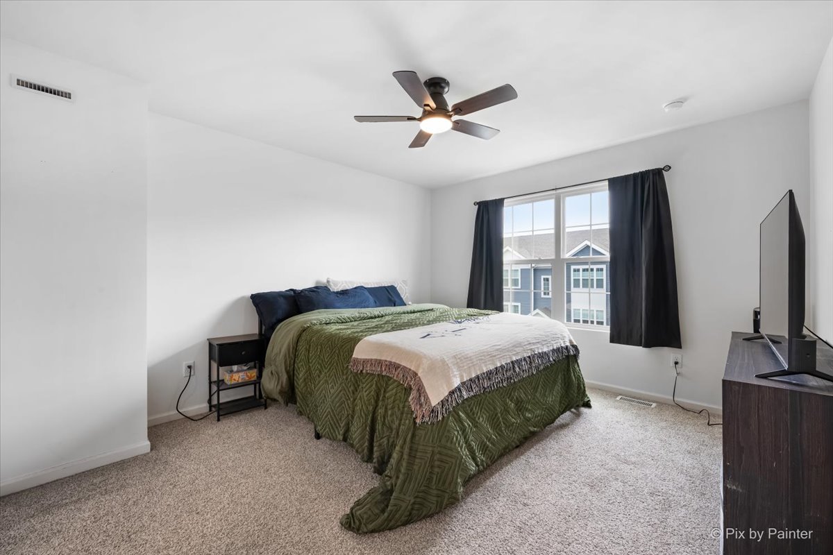 1107 Briar Glen Court, Hampshire, IL 60140