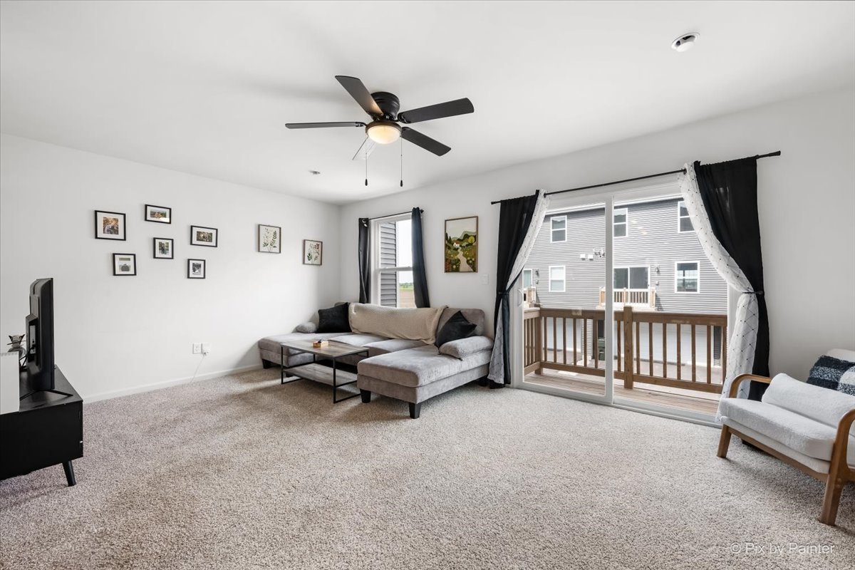 1107 Briar Glen Court, Hampshire, IL 60140