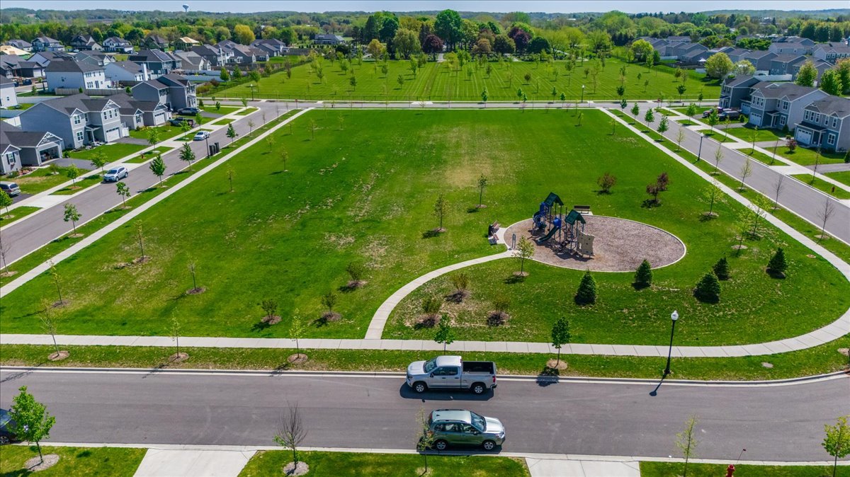 1107 Briar Glen Court, Hampshire, IL 60140