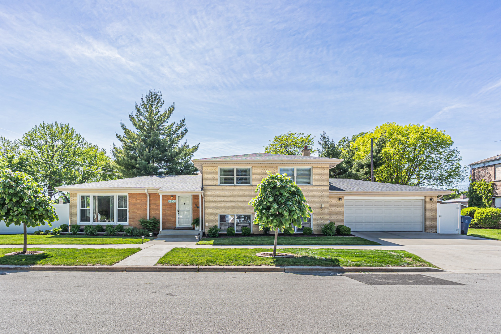 9858 S Springfield Avenue, Evergreen Park, IL 60805