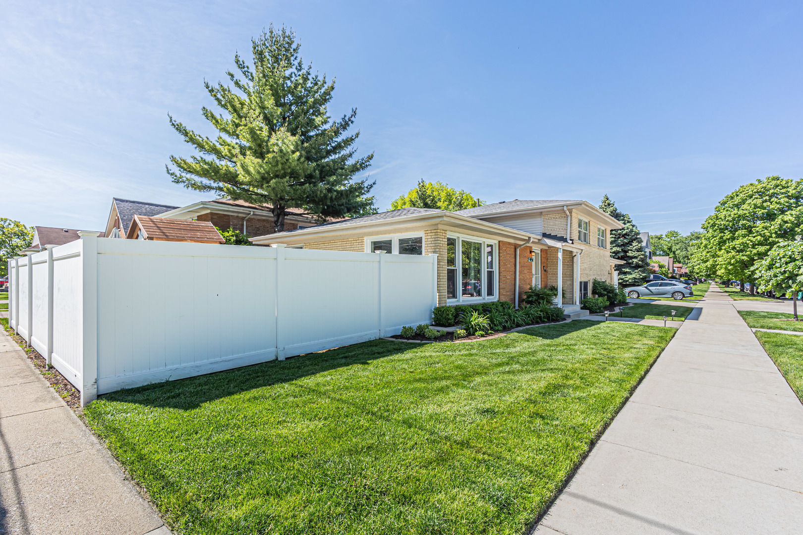 9858 S Springfield Avenue, Evergreen Park, IL 60805