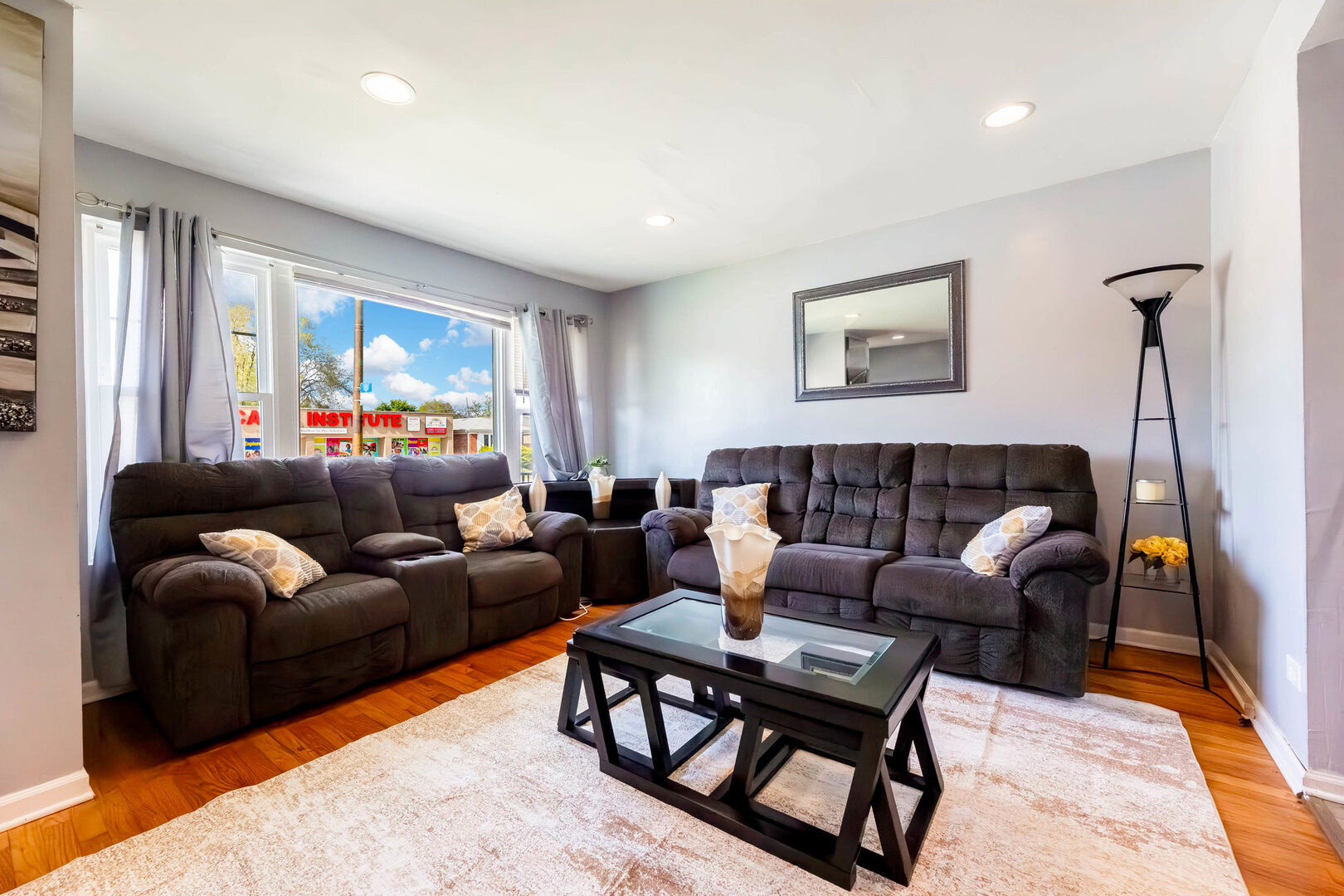 531 E 87th Street, Chicago, IL 60619