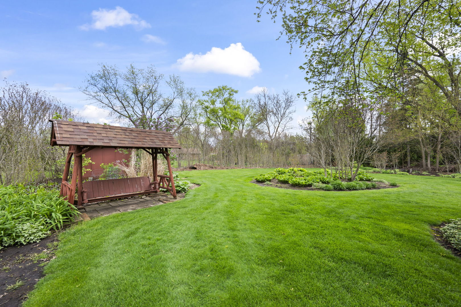 412 W Camp McDonald Road, Prospect Heights, IL 60070
