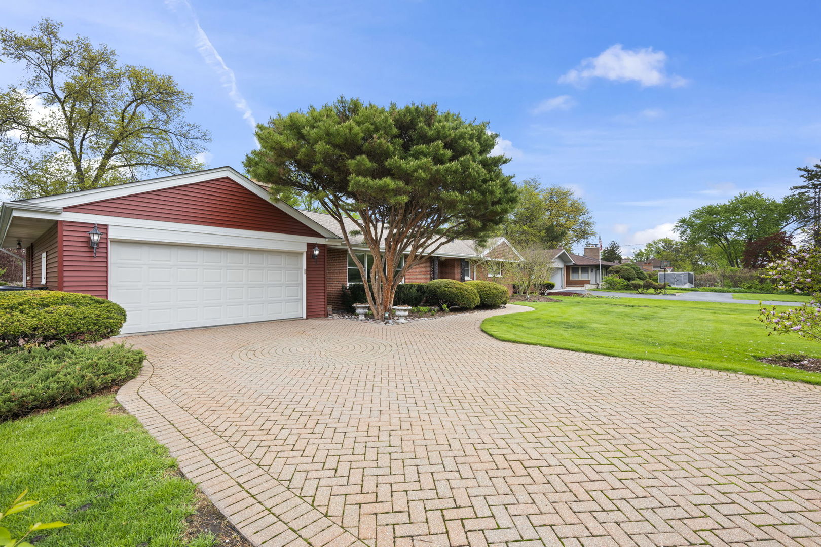 412 W Camp McDonald Road, Prospect Heights, IL 60070