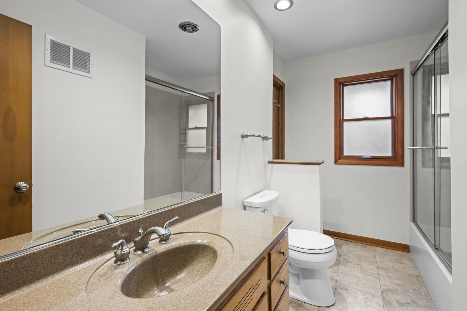 412 W Camp McDonald Road, Prospect Heights, IL 60070