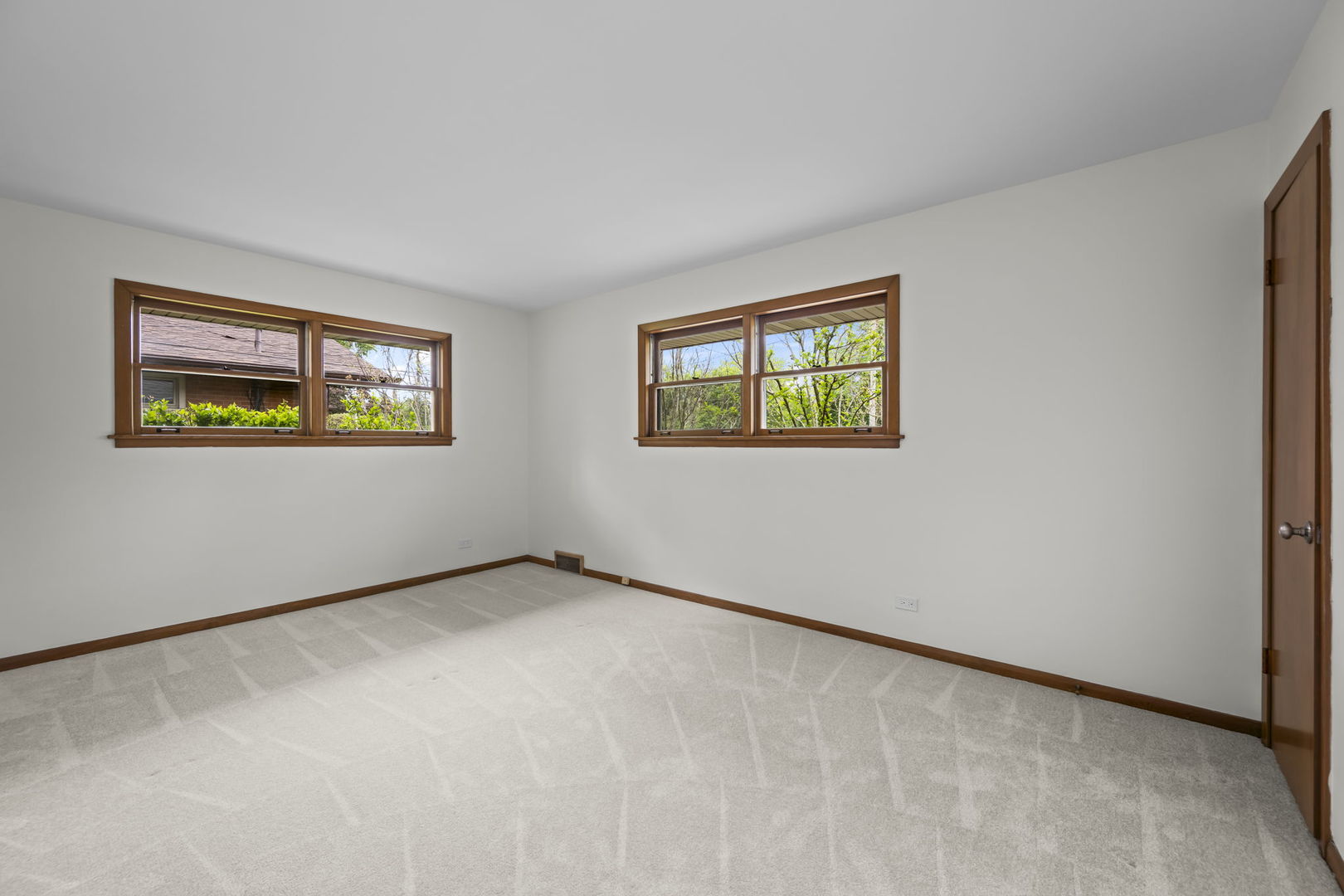 412 W Camp McDonald Road, Prospect Heights, IL 60070