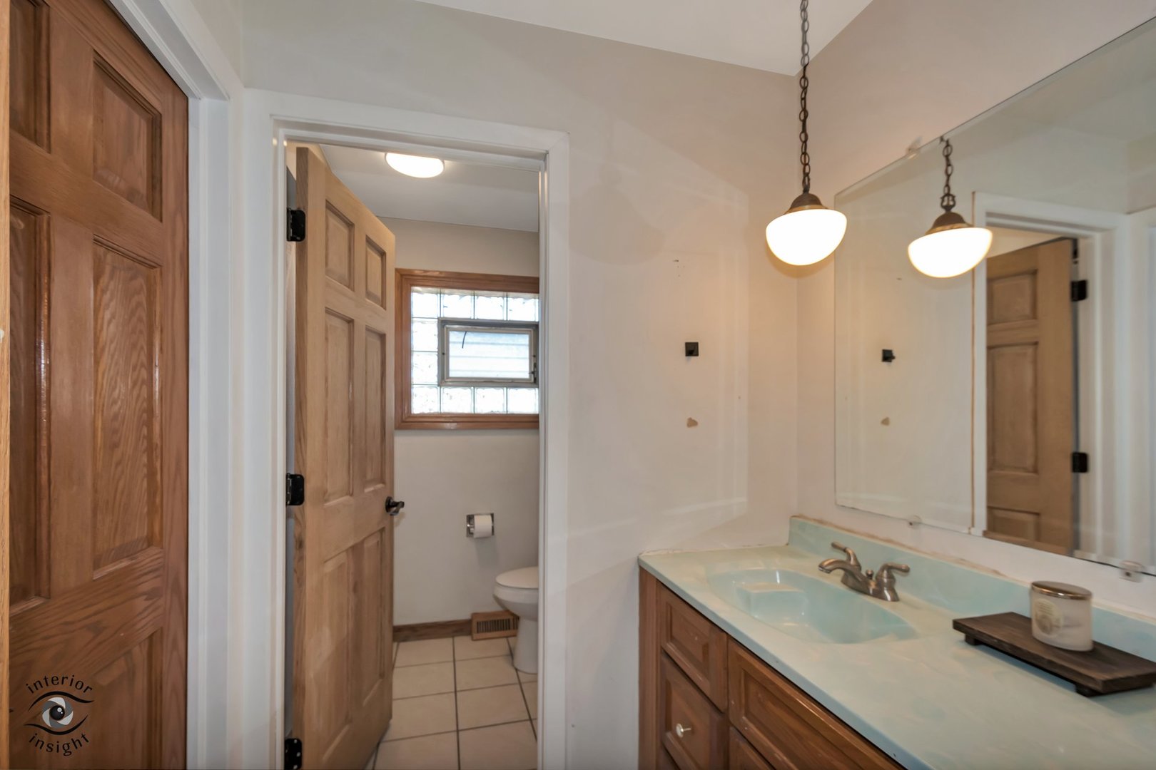 825 Walnut Drive, Darien, IL 60561