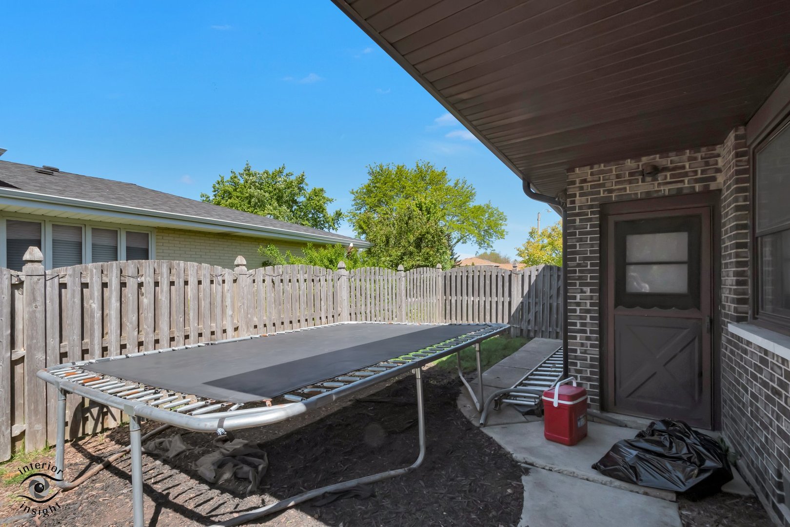 825 Walnut Drive, Darien, IL 60561