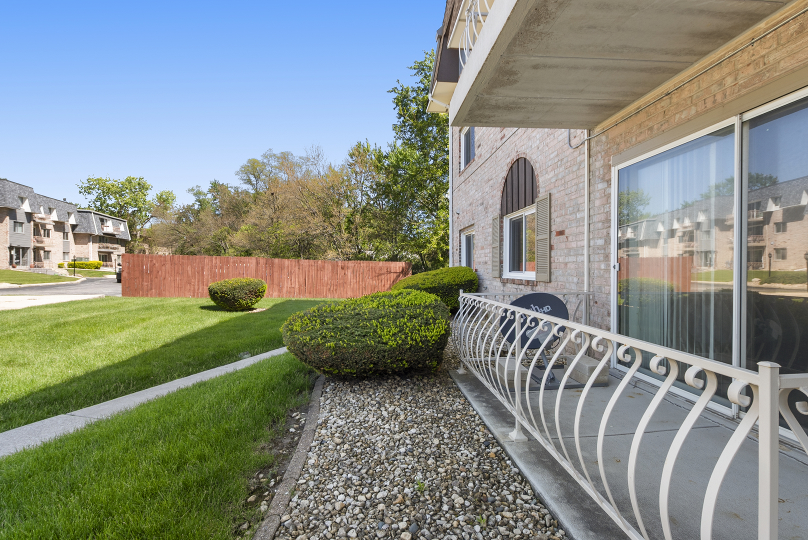 3240 N Manor Drive #130, Lansing, IL 60438