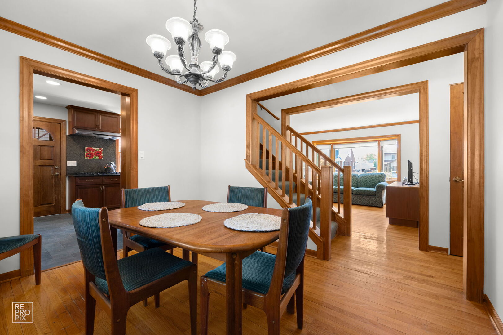 840 N Center Street, Naperville, IL 60563