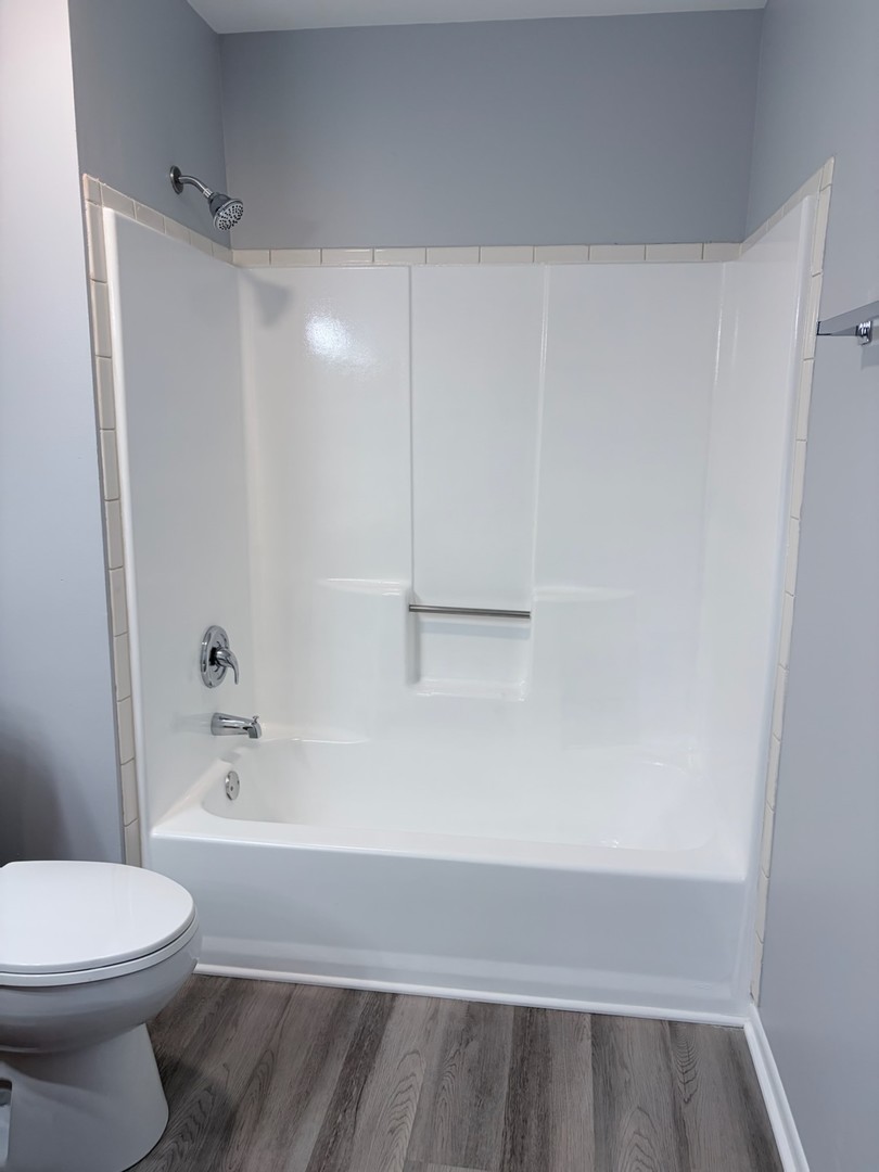 1486 W Jefferson Avenue #F, Naperville, IL 60540