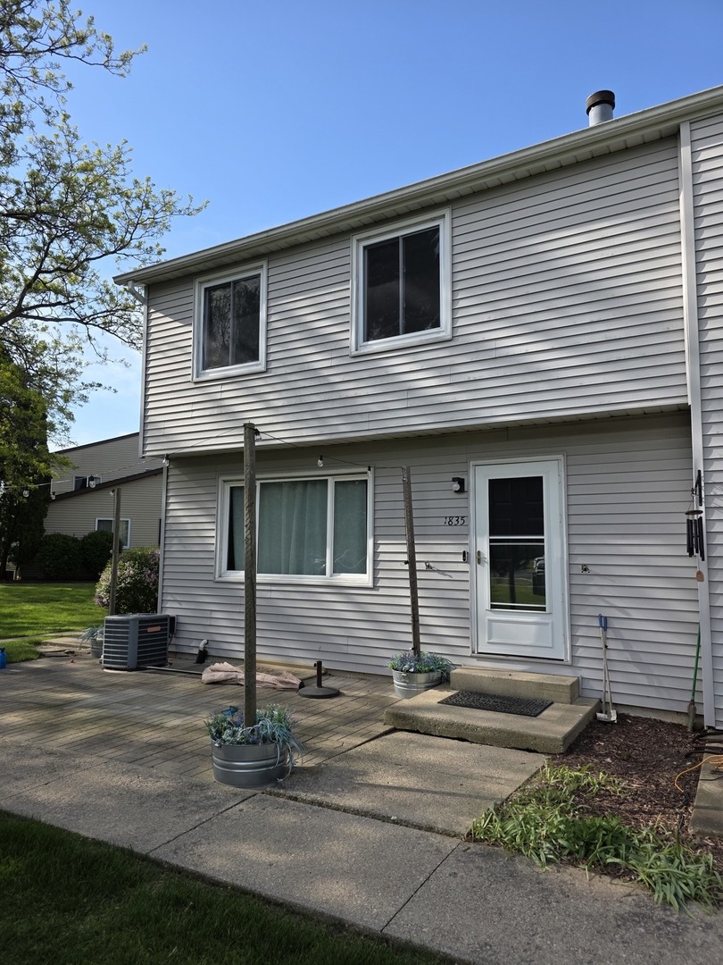 1835 Kerrybrook Court #1835, Sycamore, IL 60178