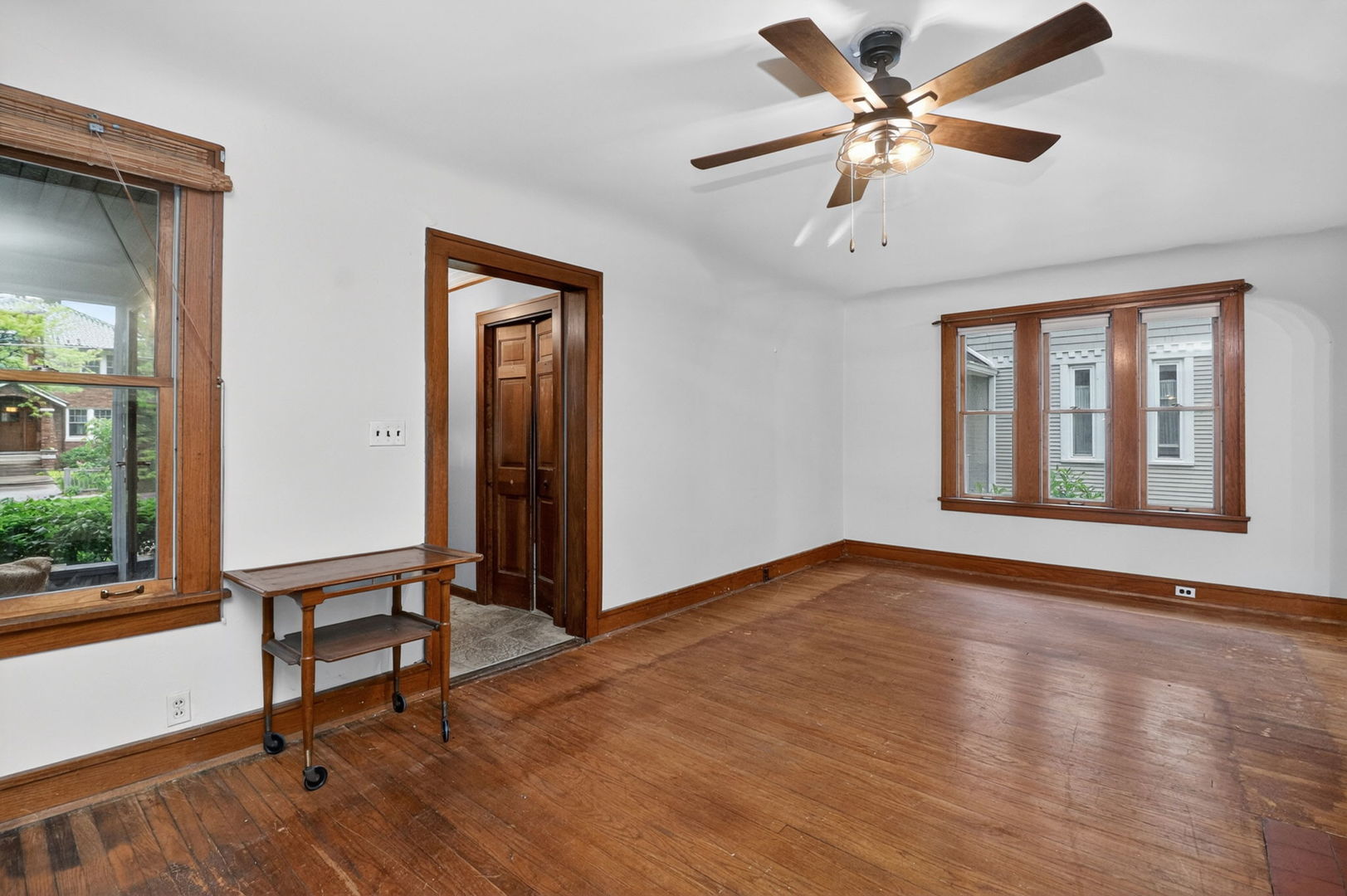 330 N Main Street, Glen Ellyn, IL 60137
