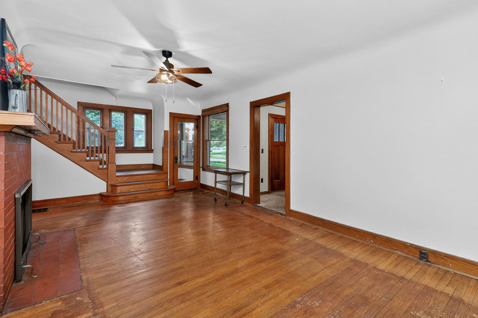 330 N Main Street, Glen Ellyn, IL 60137