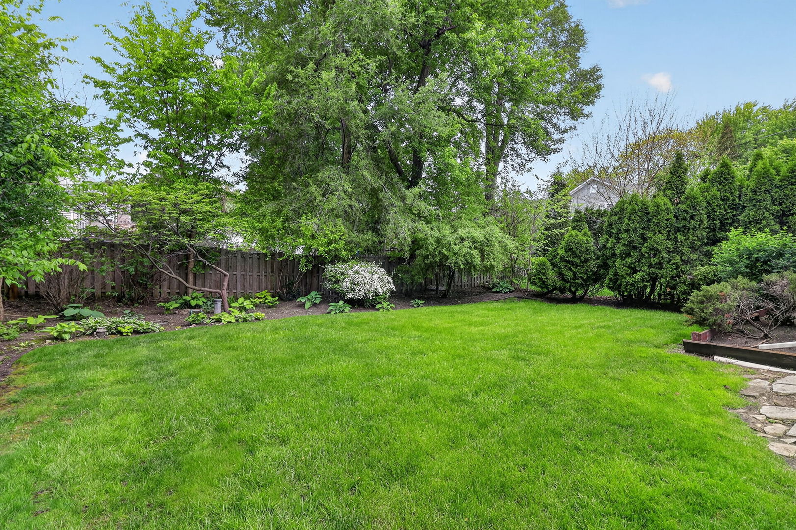 330 N Main Street, Glen Ellyn, IL 60137