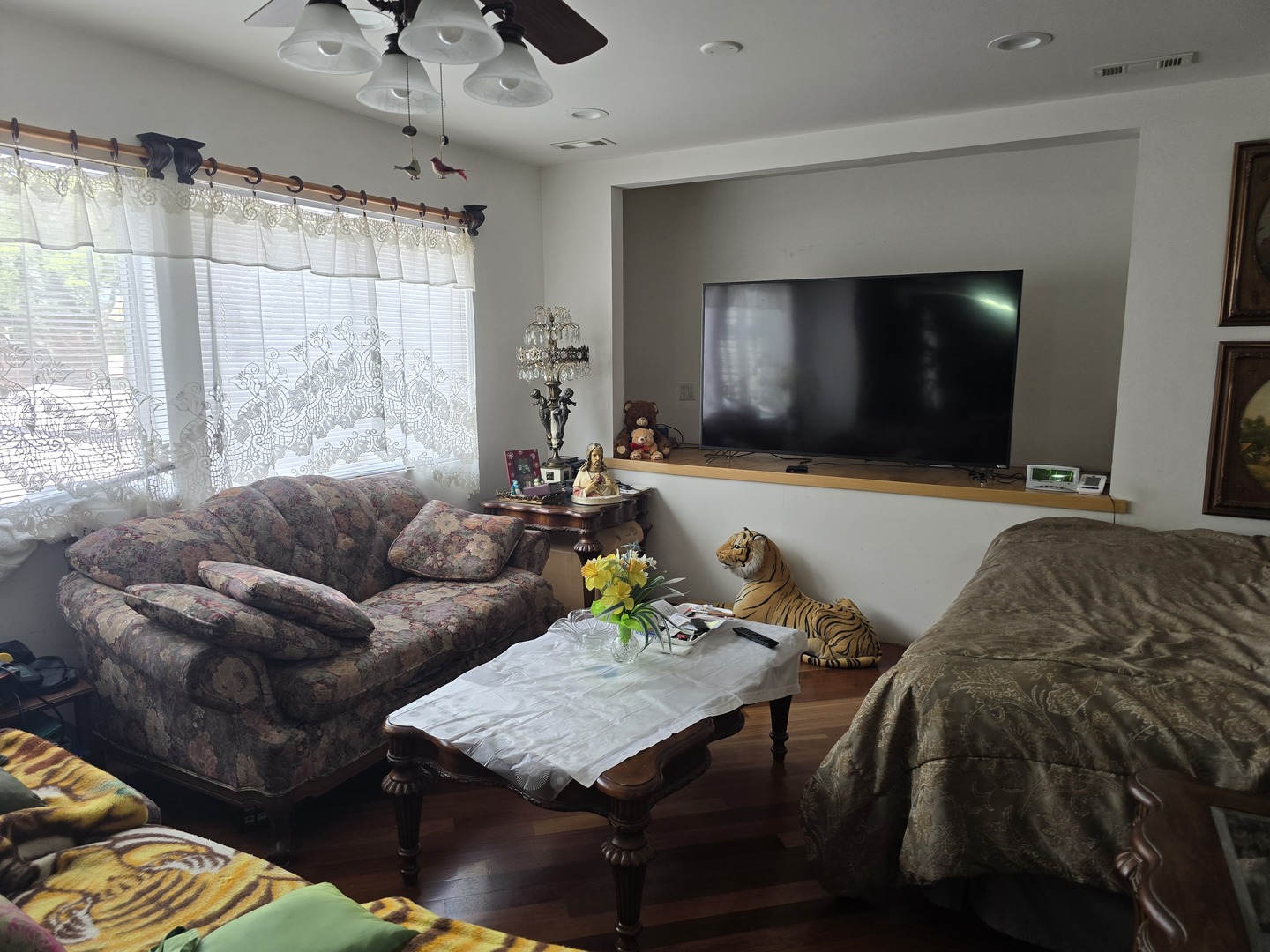 2854 N Natchez Avenue, Chicago, IL 60634