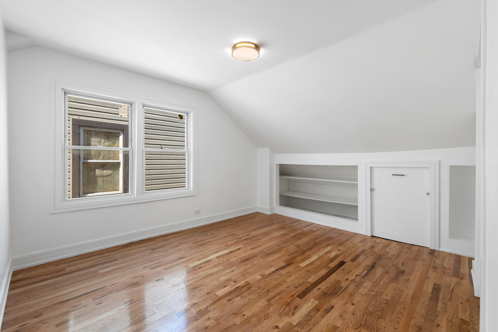 8742 S Washtenaw Avenue, Evergreen Park, IL 60805