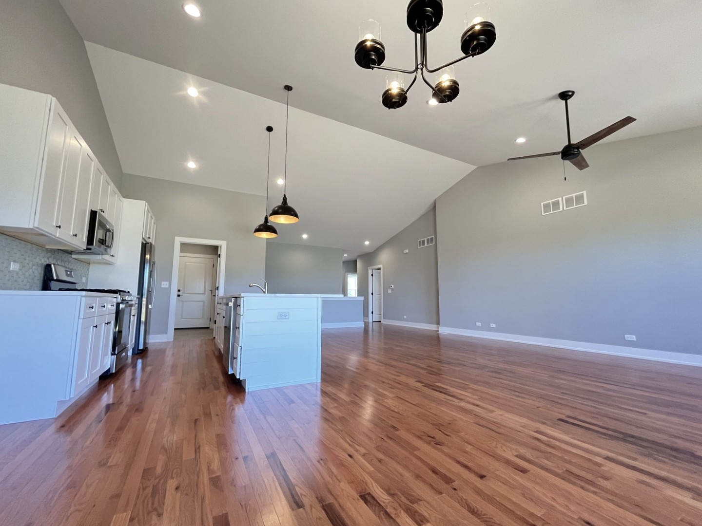 970 MEADOW Lane, Marengo, IL 60152
