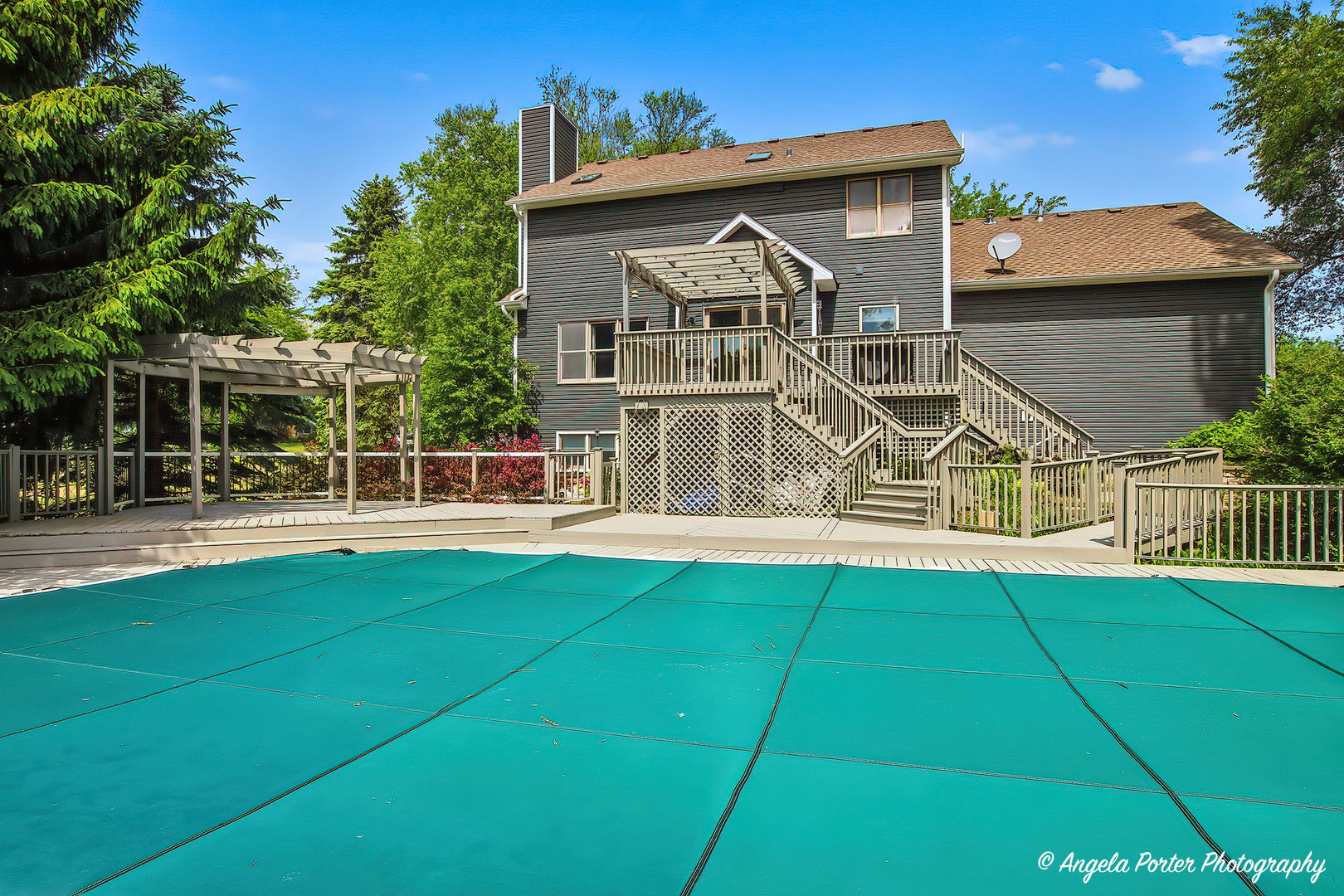 1717 Spruce Street, Spring Grove, IL 60081