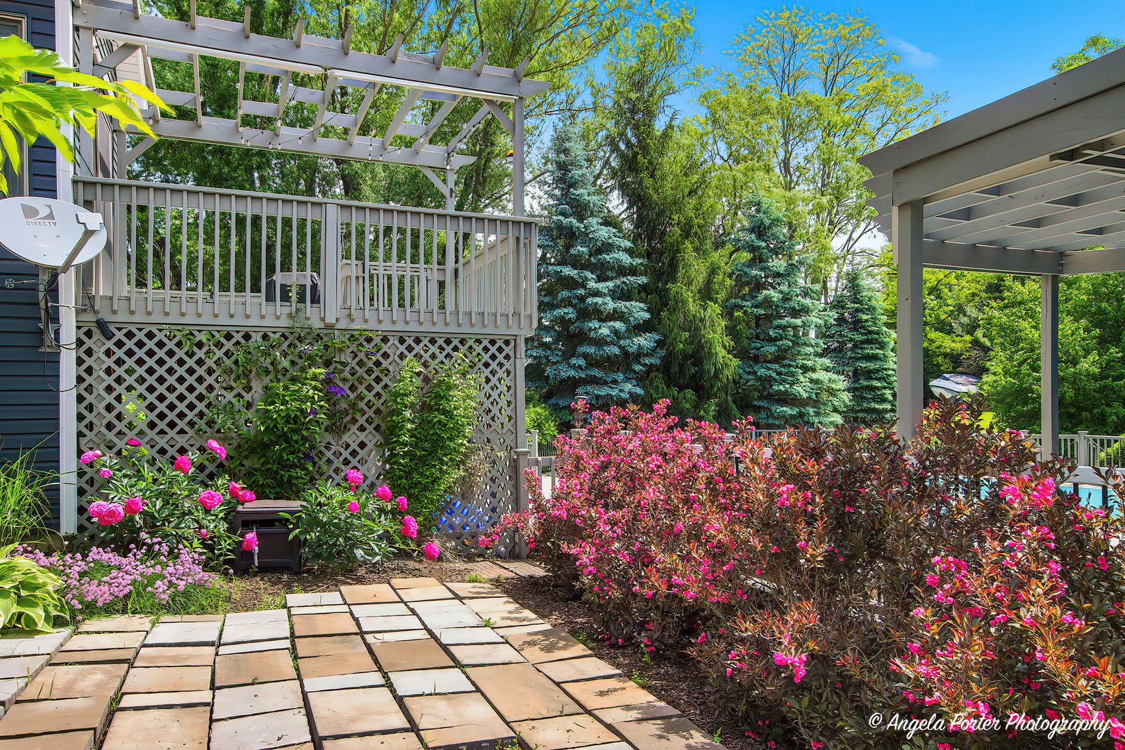 1717 Spruce Street, Spring Grove, IL 60081