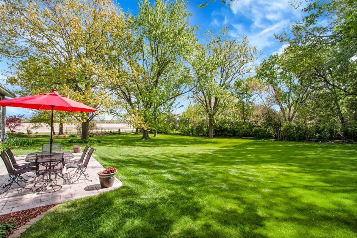 31471 N Ranch Road, Grayslake, IL 60030