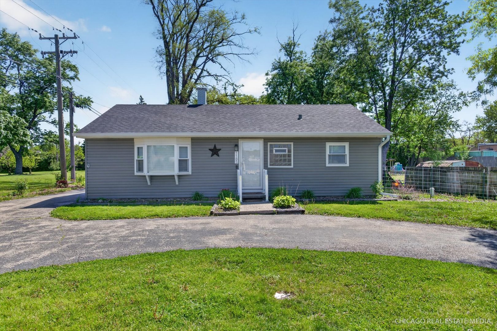 1185 S Edgewood Avenue, Lombard, IL 60148