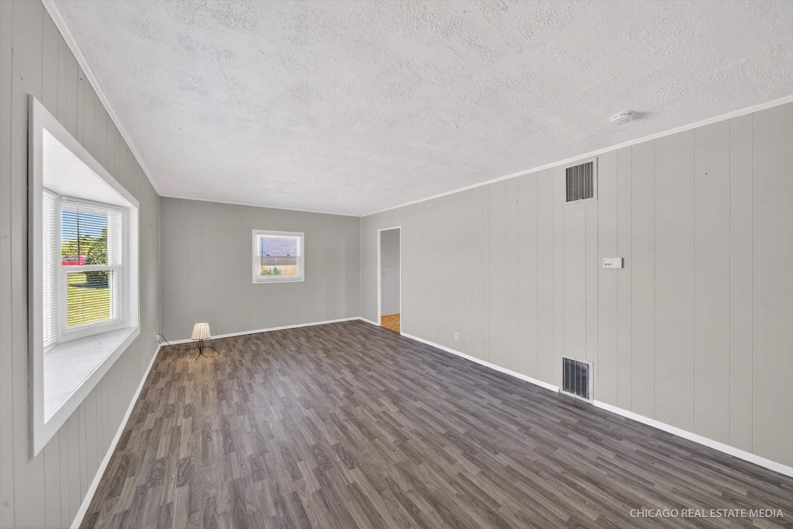 1185 S Edgewood Avenue, Lombard, IL 60148