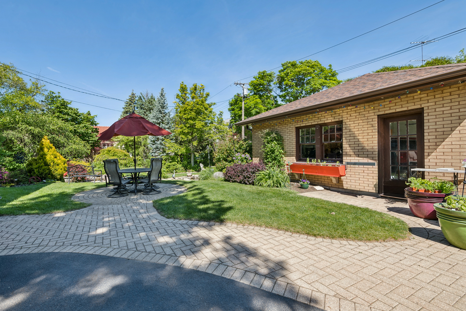 1103 Black Road, Joliet, IL 60435