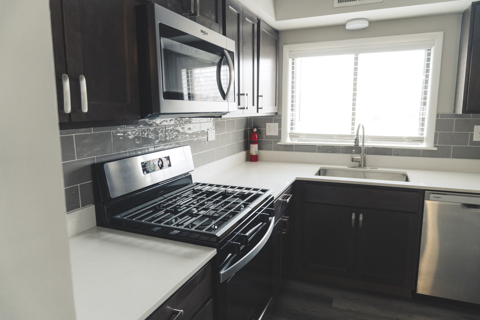 6034 N WOLCOTT Avenue #1W, Chicago, IL 60660