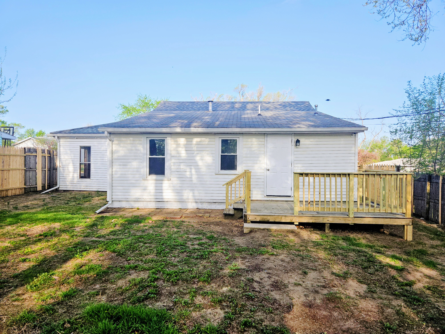 1320 S 13th Street, Pekin, IL 61554