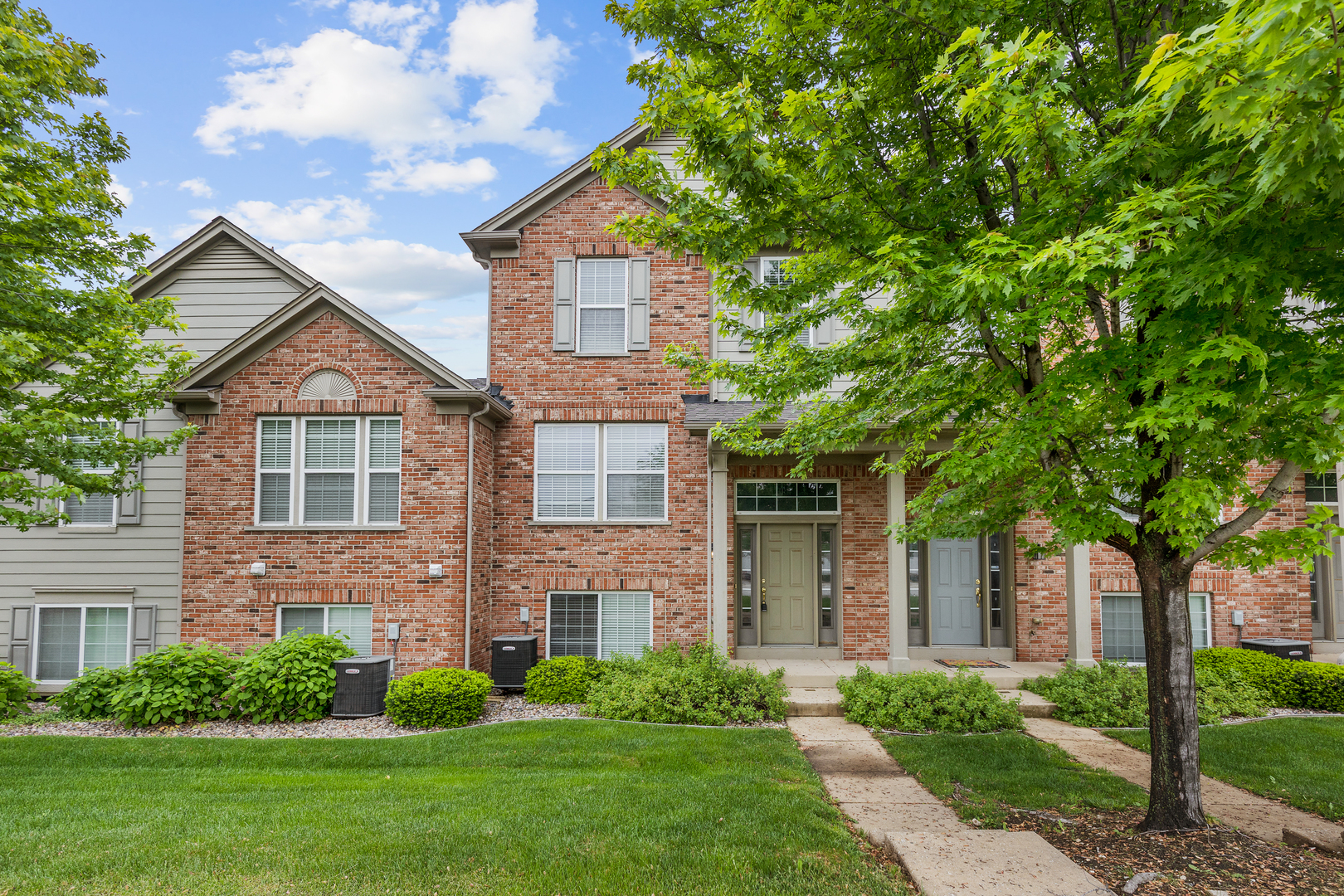 101 Driscoll Lane #6, Wood Dale, IL 60191